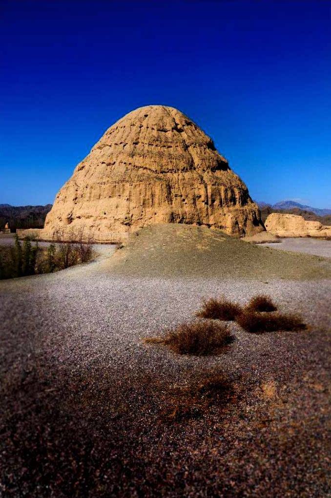 Burial mounds of Kings of Xi-Xia