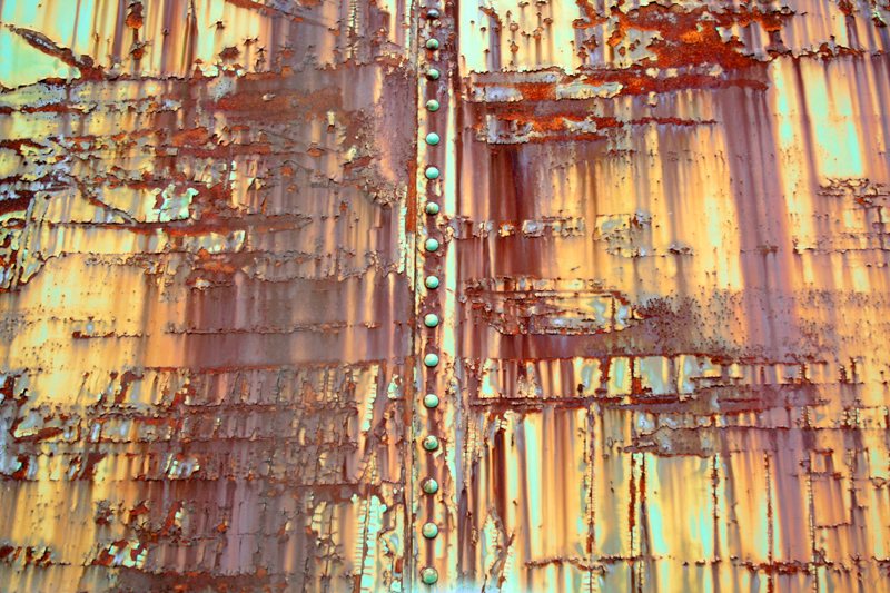 Rusty copper walls