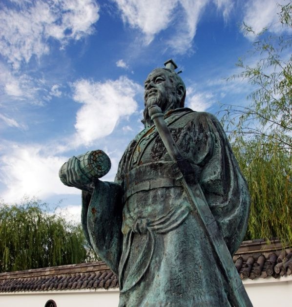 Sun Tzu statue